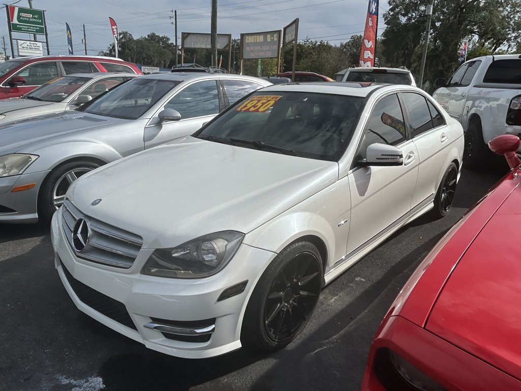 2012 Mercedes-Benz C-Class C250 Luxury photo 2